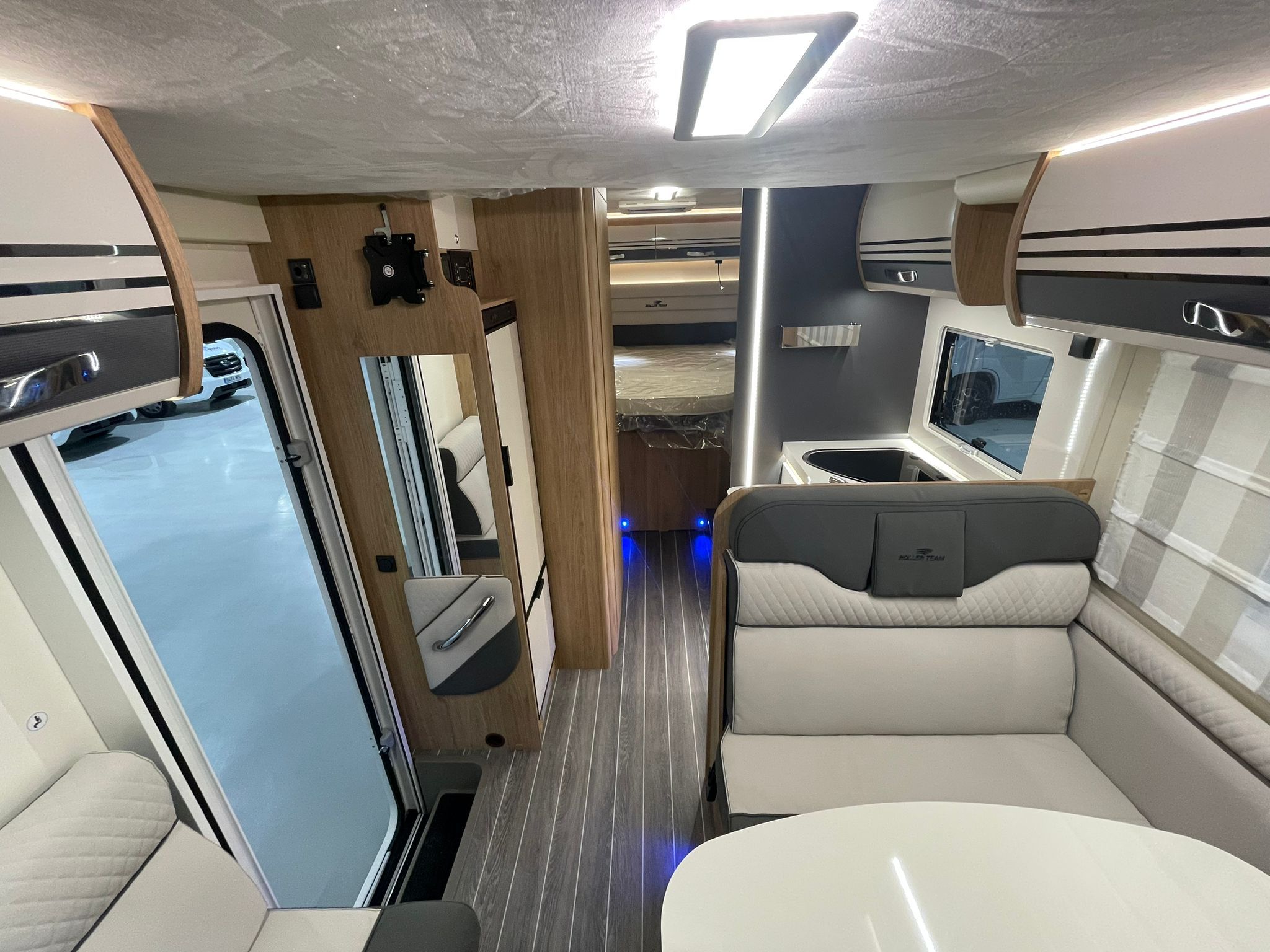 WhatsApp Image 2026-01-16 at 10.29.12 (1)