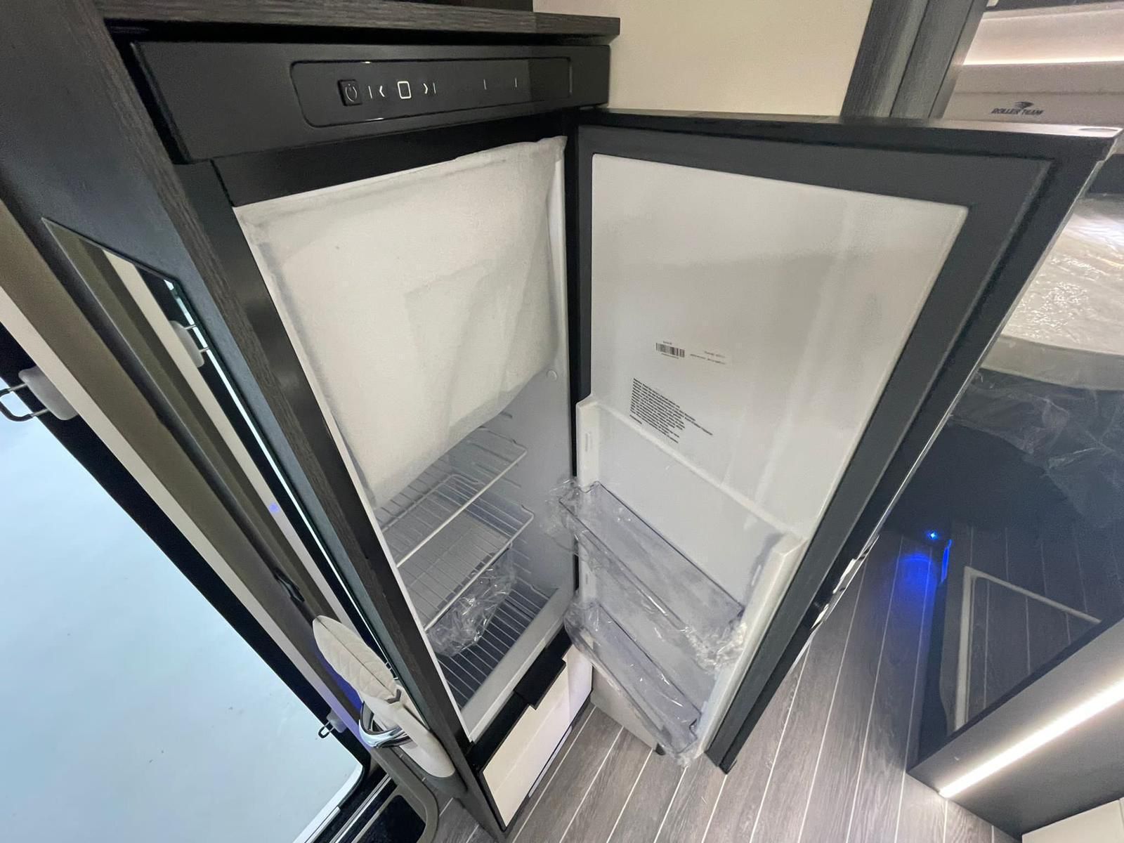 WhatsApp Image 2026-01-16 at 10.29.34 (2)