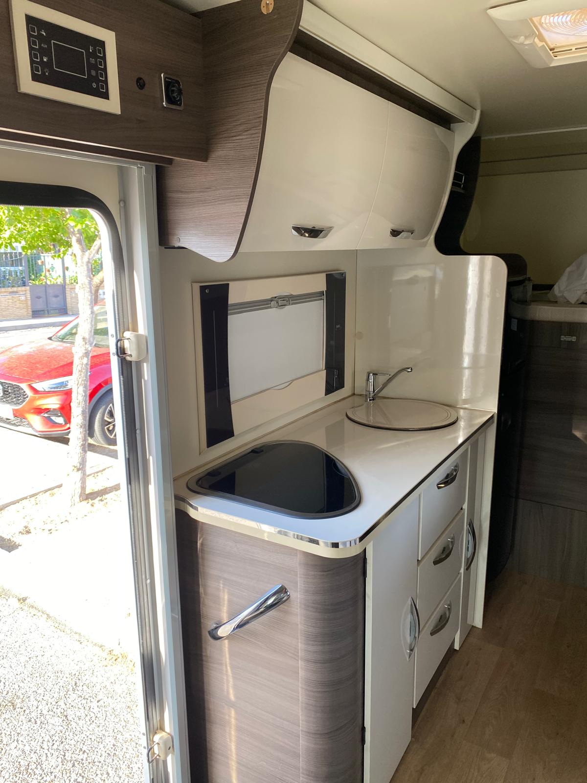 Interior McLuis Glamys 840